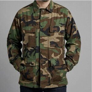 1999 US Army BDU Mens Green Woodland Camo Military V Corp Patch Med or Large